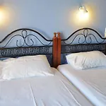 Ifestia 4* Kamári