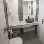 Ifestia Apartmanhotel Kamári