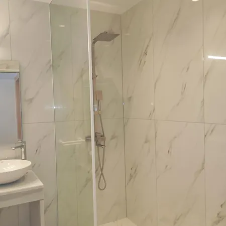 Ifestia 4*