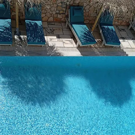 Ifestia Aparthotel 2*
