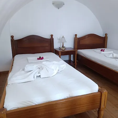 Ifestia Lägenhetshotell Kamári