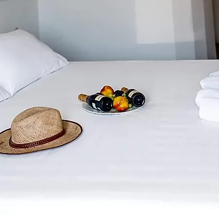 Ifestia 4* Kamári