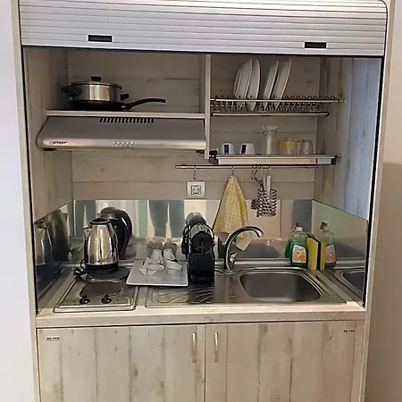 Ifestia 4* Kamári