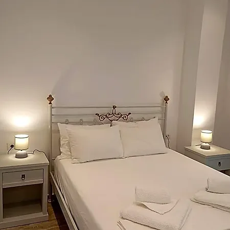 Ifestia 4* Kamári