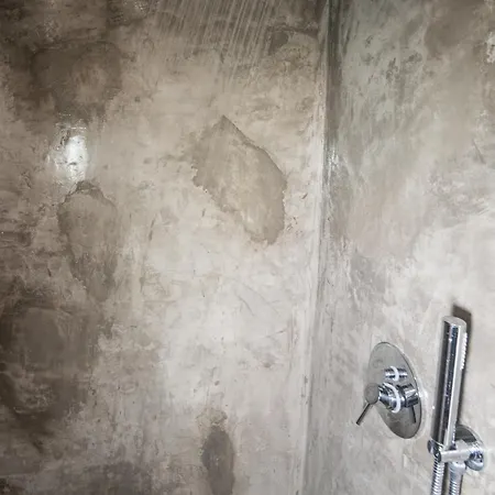 Ifestia מלון דירות