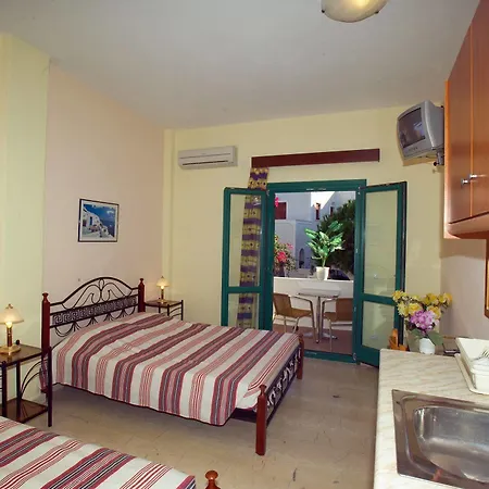 מלון דירות Ifestia 4*