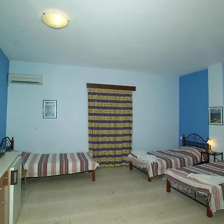 Ifestia Kamari (Santorini)