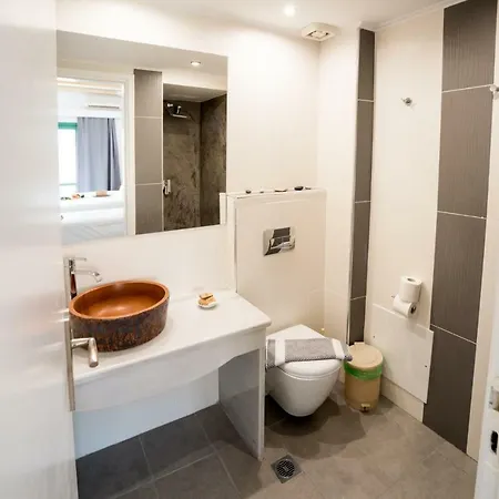 Apart Otel Ifestia Kamári