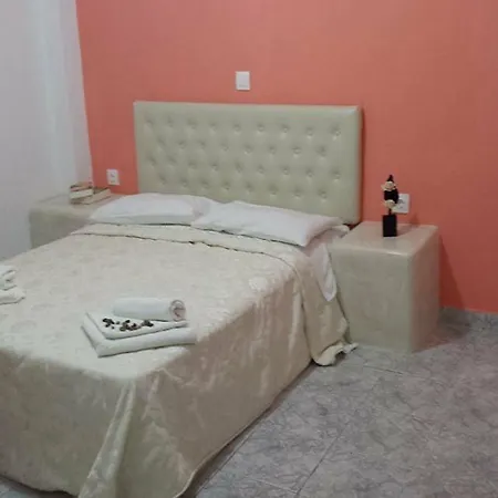 מלון דירות Ifestia 4*