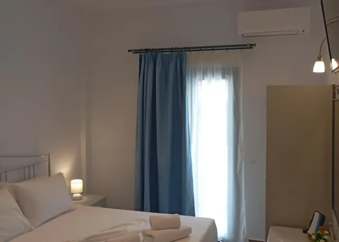 Ifestia מלון דירות Kamári