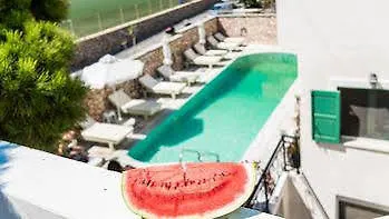 Ifestia Apartmanhotel Kamári