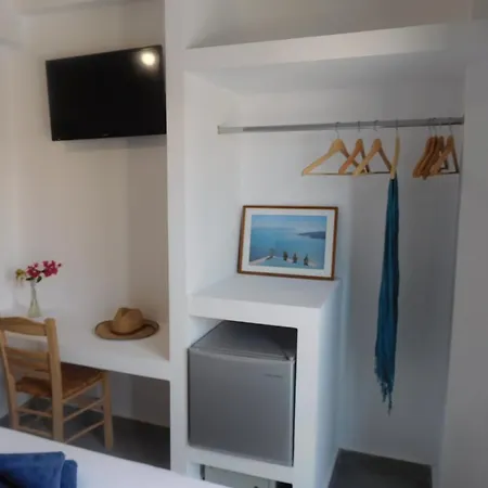 Ifestia Lägenhetshotell Kamári