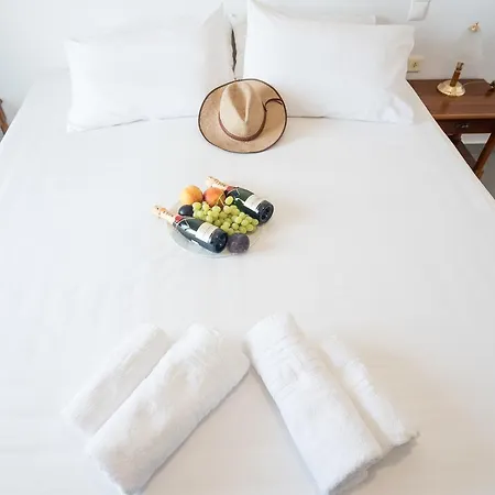 Ifestia Lägenhetshotell 4*