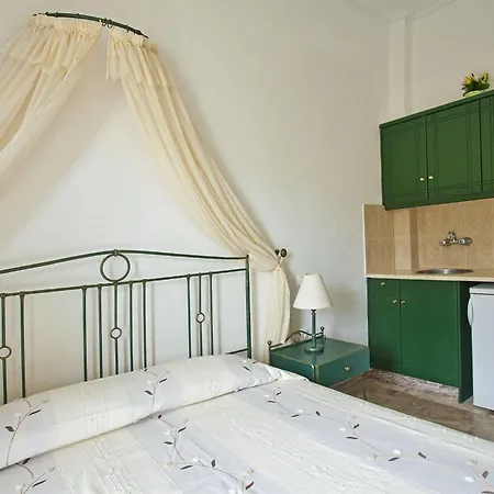 Lägenhetshotell Ifestia 4*