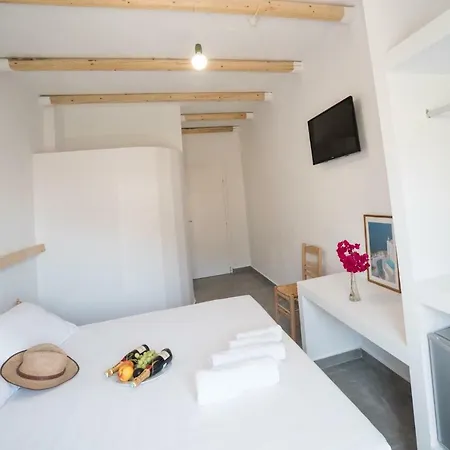 Ifestia Lägenhetshotell 4*