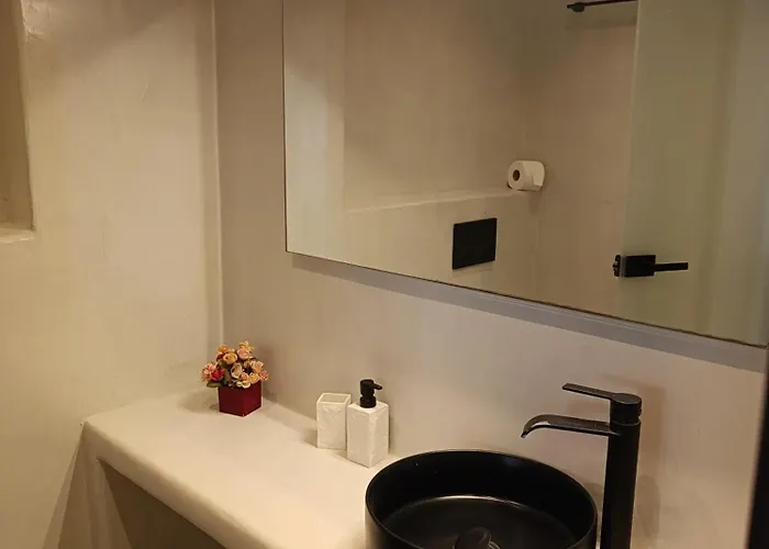 Ifestia Камари